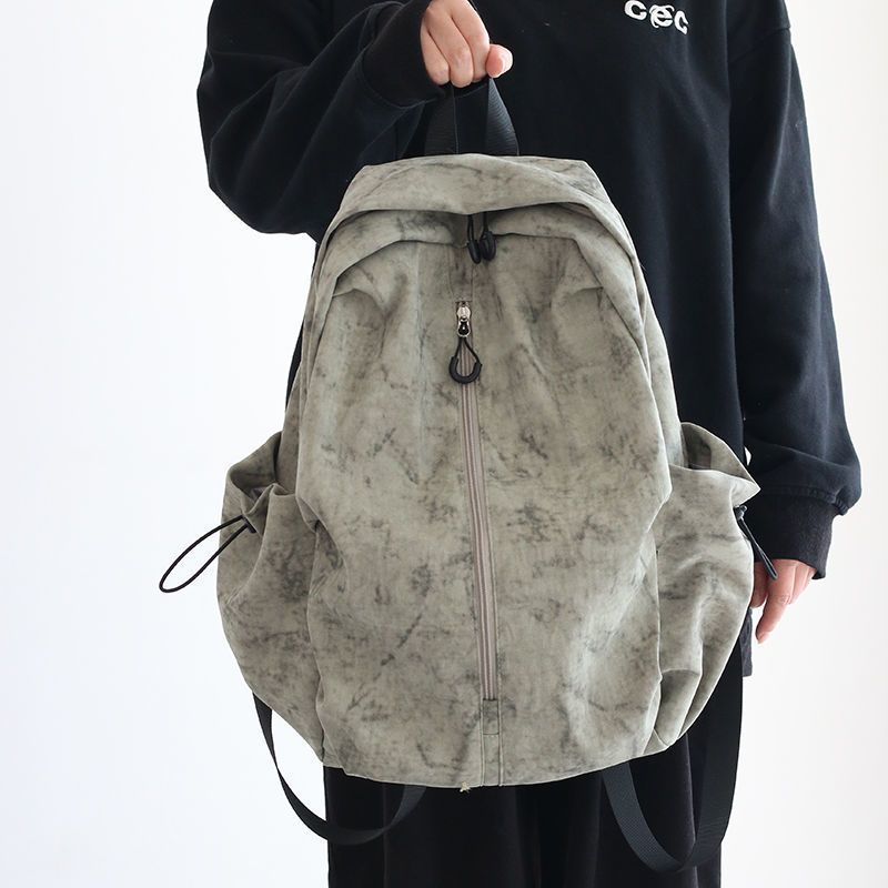 Stylischer Mehrfach-Taschen-Rucksack Brehn