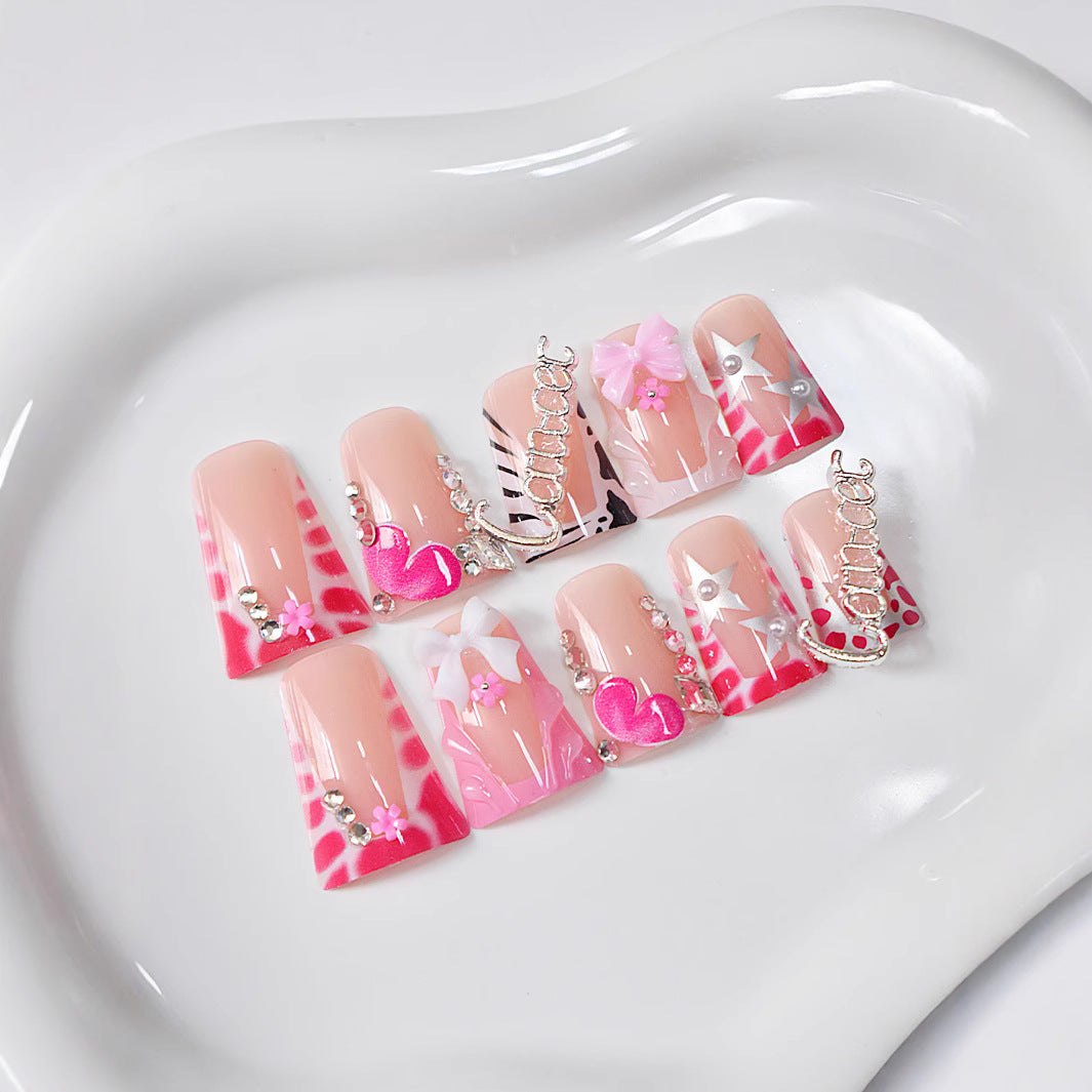 Glamorous Nail Art Brehn