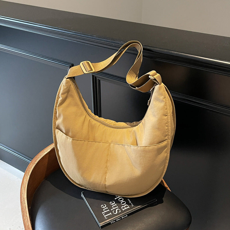 Weiche Stoff Hobo Tasche Brehn
