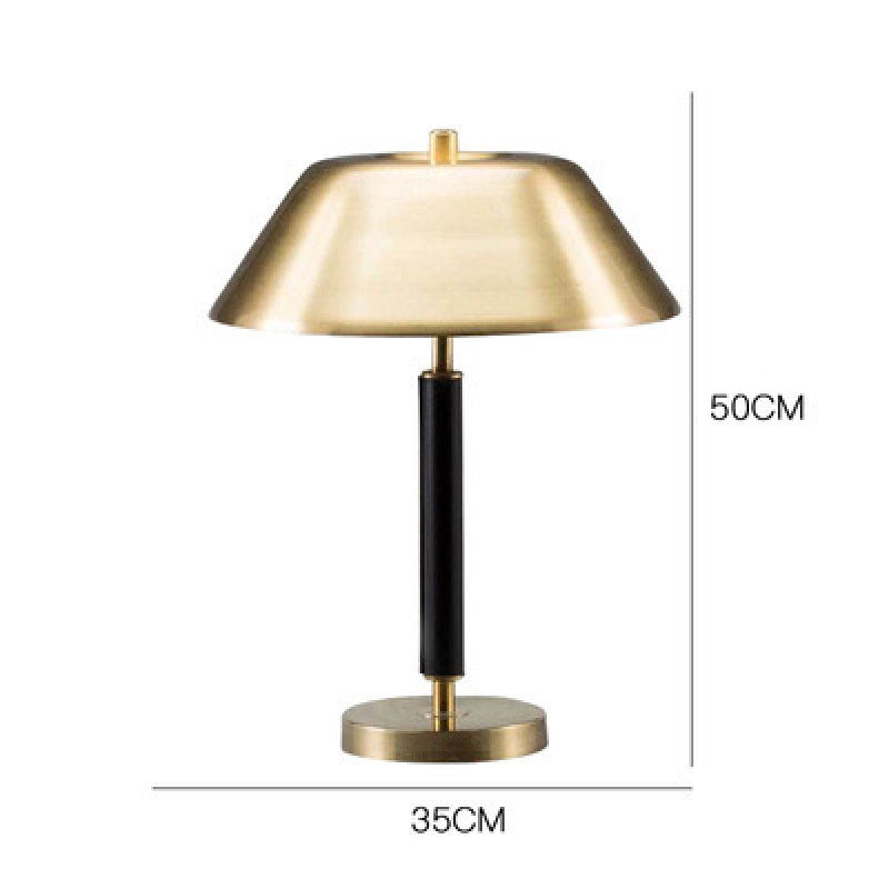 Moderne Minimalistische Tischlampe mit verstellbarem Schirm