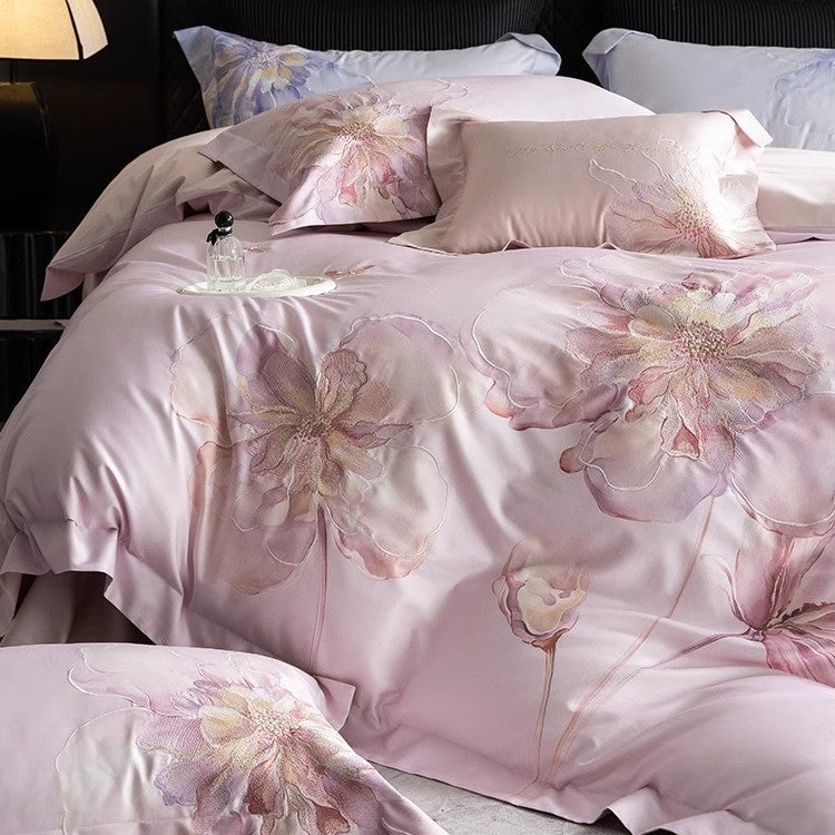 Seidiger Satin-Hortensien-Print Bettbezug-Set mit umkehrbarem Rücken und dekorativen Kissenbezügen
