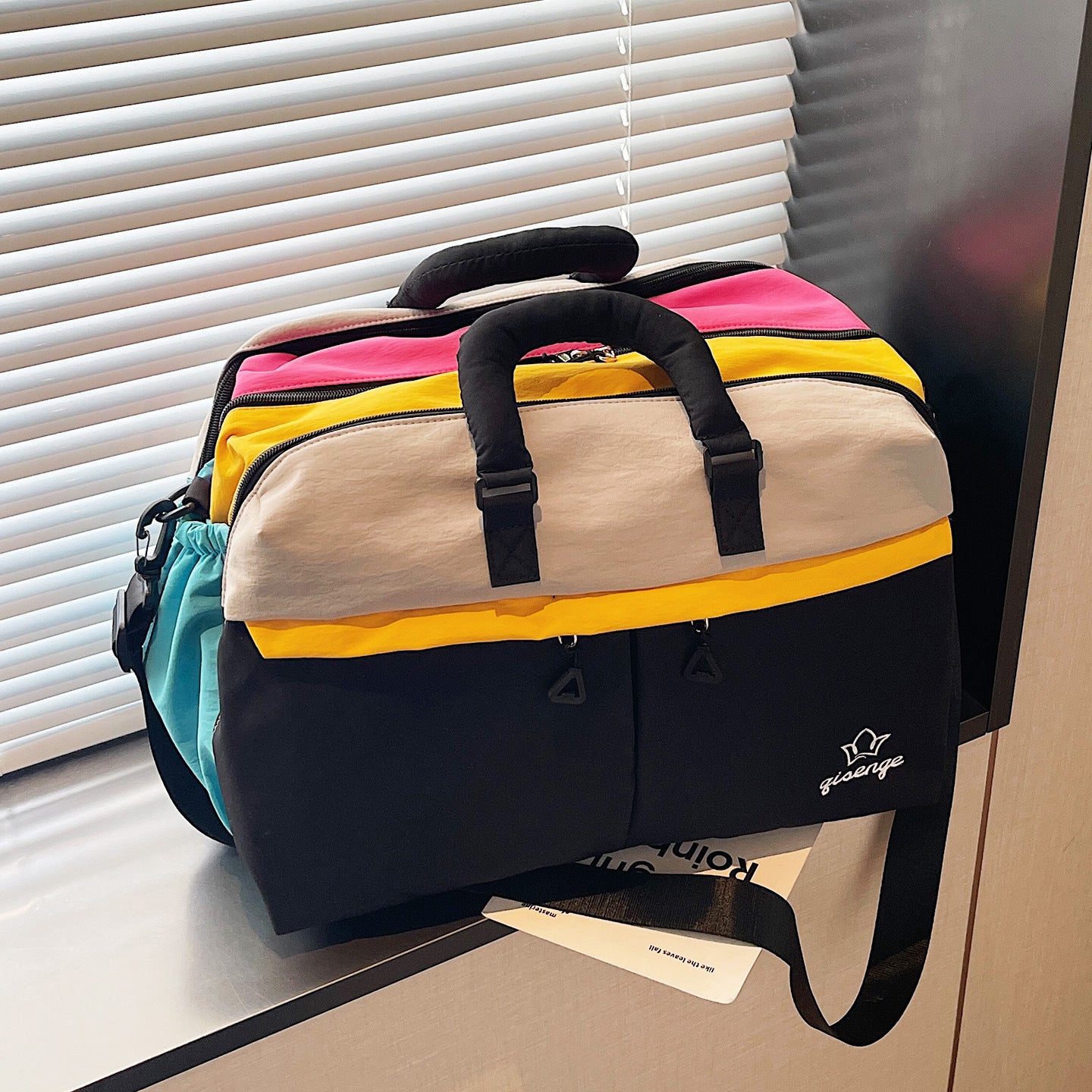 Vielseitiger Reiseorganizer Duffle Brehn