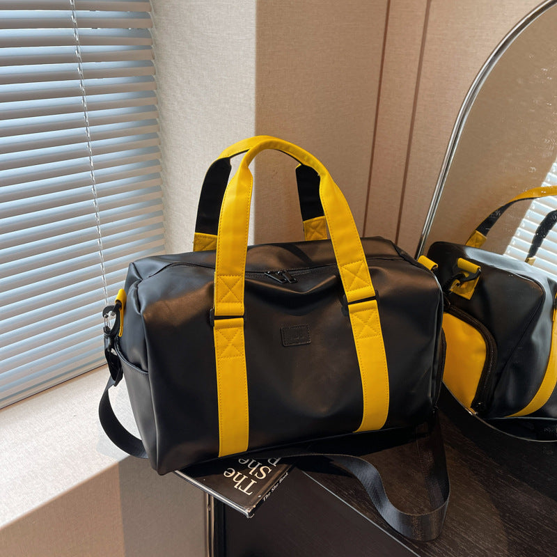 Sportliche Duffel-Tasche mit Robustem Wasserabweisendem Material und Vielseitigen Tragemöglichkeiten Brehn