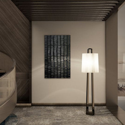 Moderne verstellbare Stehlampe mit einzigartigem geometrischem Sockel