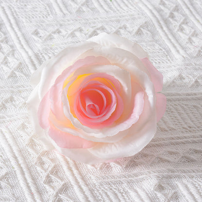 Vibrante Seidenrosenblumenaccessoire