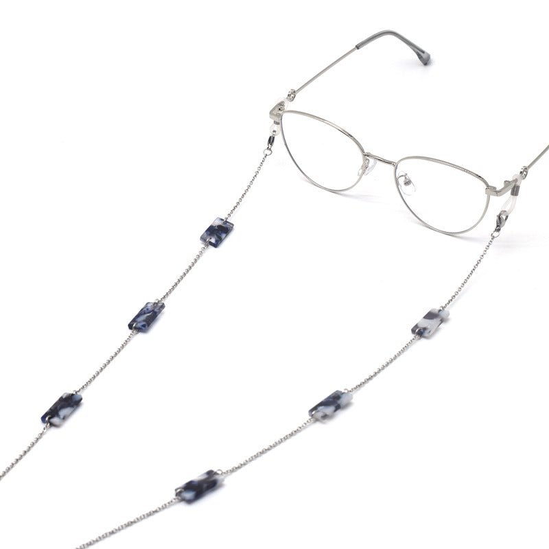 Elegante mit Perlen akzentuierte Brillenhalterkette Brehn