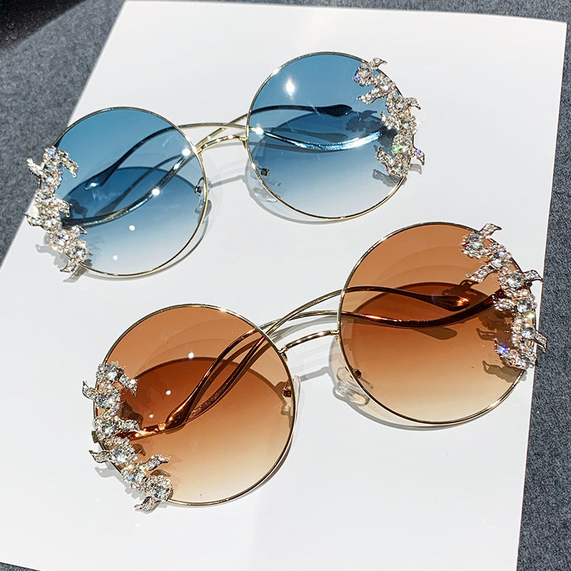 Damen Fashion-Sonnenbrille mit extravagantem Design und funkelnden Akzenten Brehn