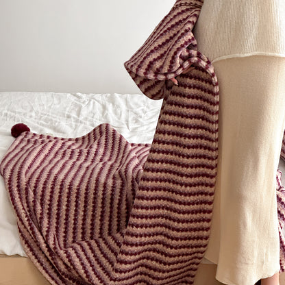 Oversized Gestreifter Mohairmix Schal mit Bommel