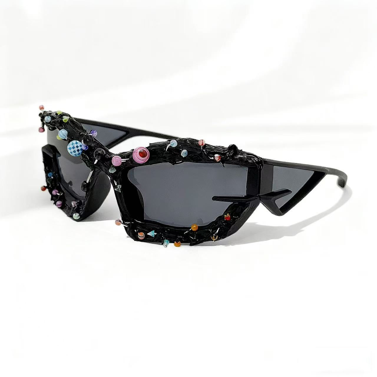 Damen Sonnenbrille mit kreativem Dekor und markantem Rahmen Brehn