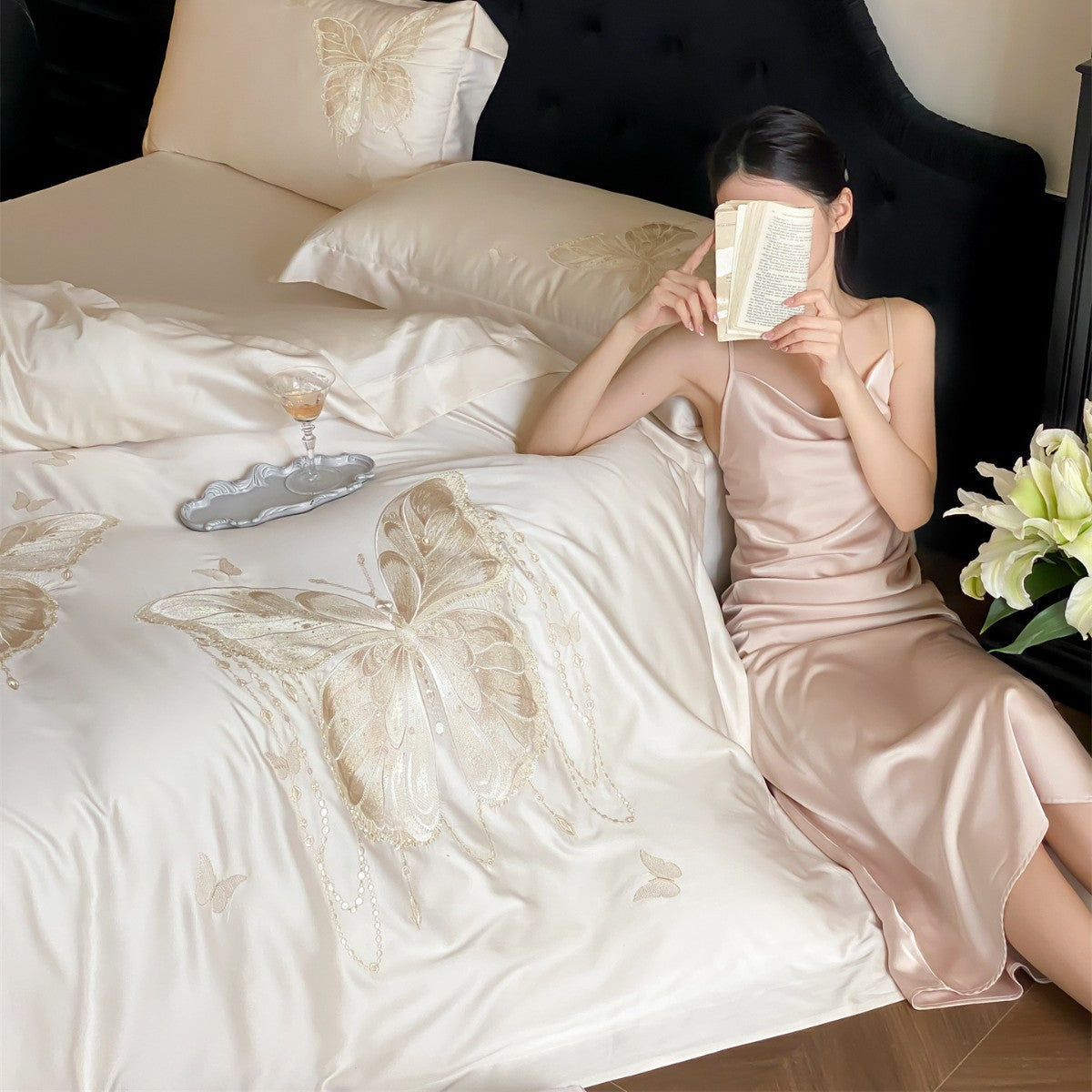 Luxuriöse Satin bestickte Schmetterling Bettwäsche Set