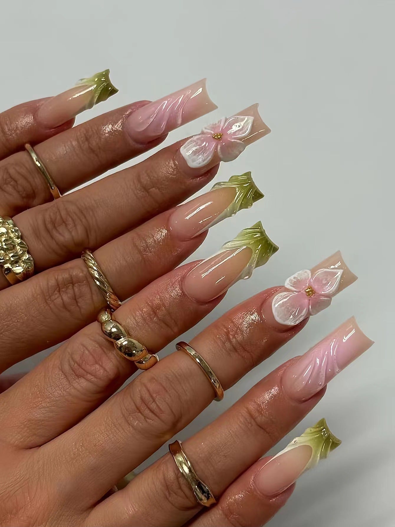 3D Floral Nail Art Extensions Brehn