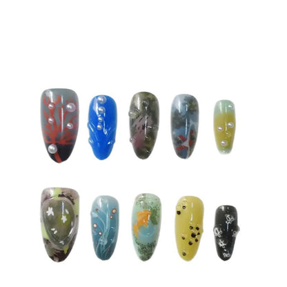 Künstlerische von marinen inspirierten Press-On Nagelkunst Brehn