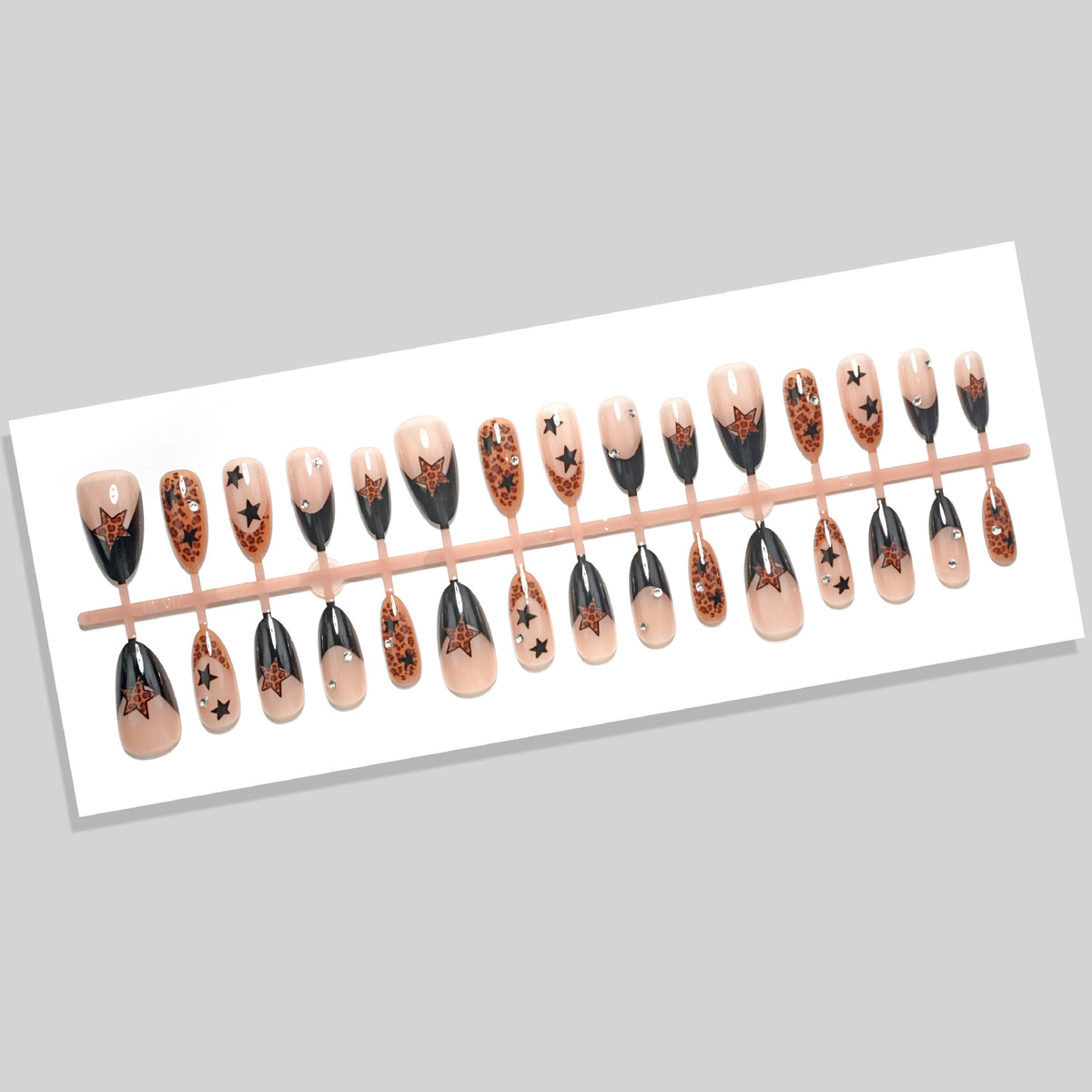 Themenhafte Press-On-Nagelkunst-Set