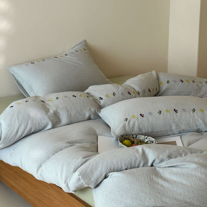 Leichtes Baumwoll-Musselin Bettwäscheset mit zarter Blumenstickerei
