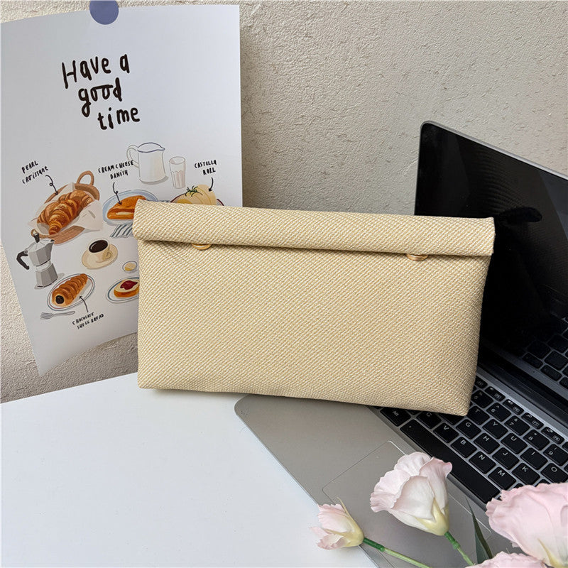 WoElegant Textured Clutch Brehn