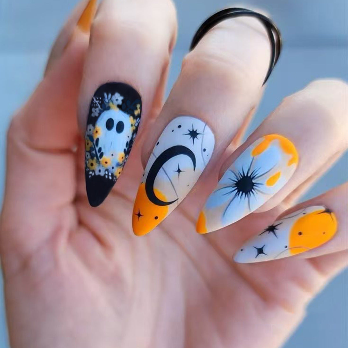 Kreative Kunstnägel Im Halloween-Stil Brehn