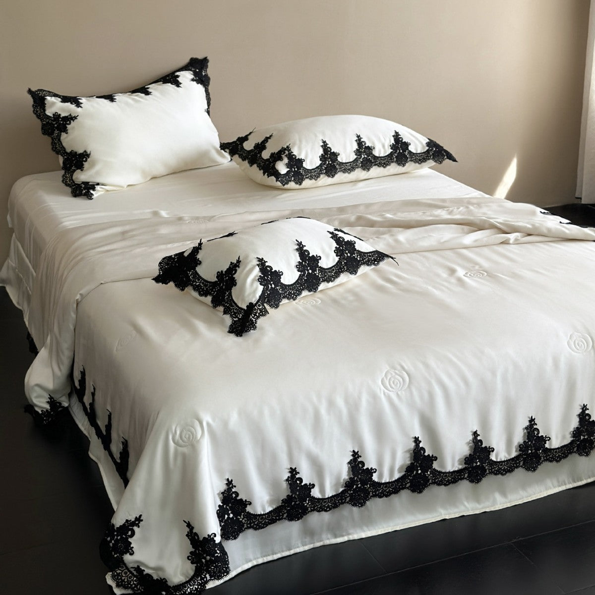 Elegantes Satin-Bettwäsche-Set