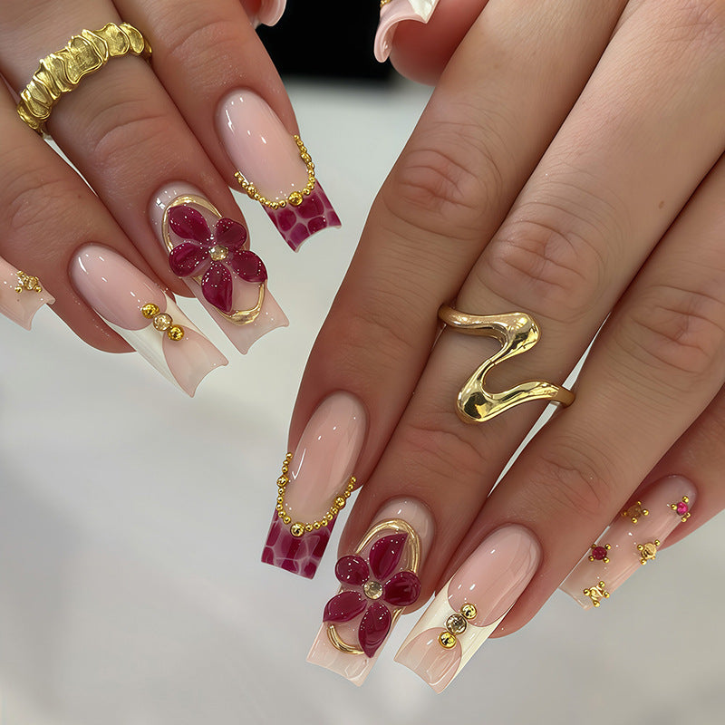 Premium Floral Design Press-On Nail Set mit dekorativen Elementen Brehn