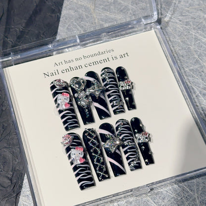 Dekorative 3D Press-On Nagelspitzen