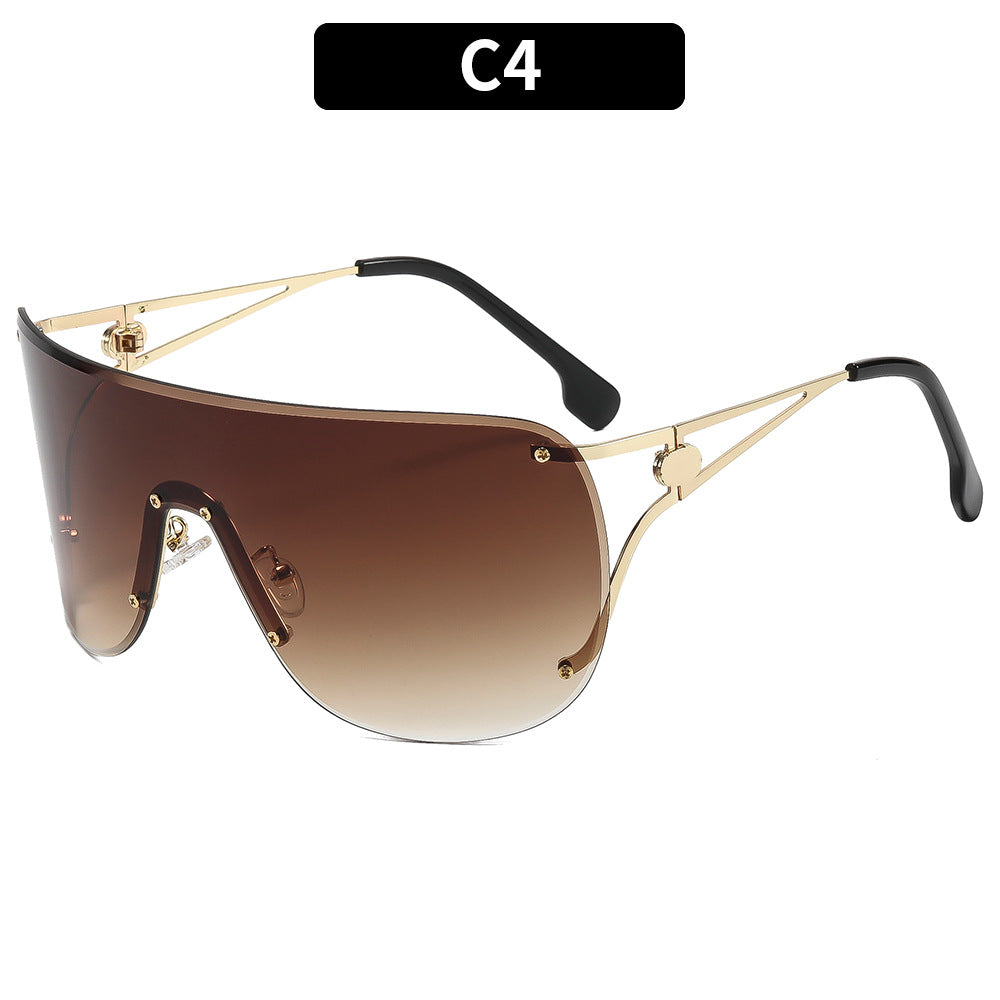 Oversized futuristische Schutzbrille