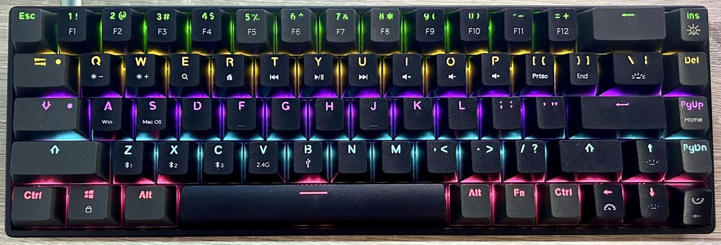 Kompakte Low-Profile RGB Mechanische Tastatur Brehn