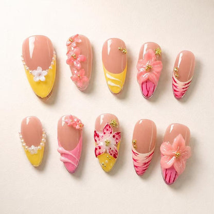 Kunstnagelset mit kreativen Blumen- und Spitze Verzierungen Brehn