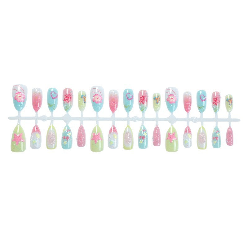 Romantisches Kuss-inspiriertes Press-On Nagelkunstset