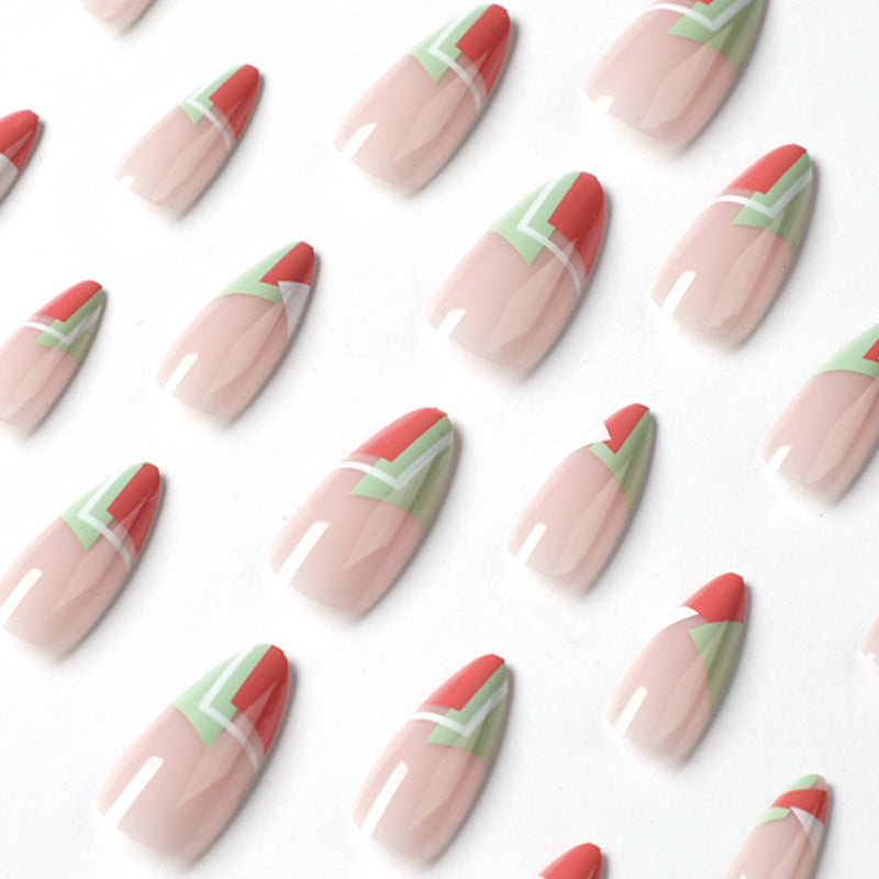 Kunstvolle Nailart im trendigen Design Brehn