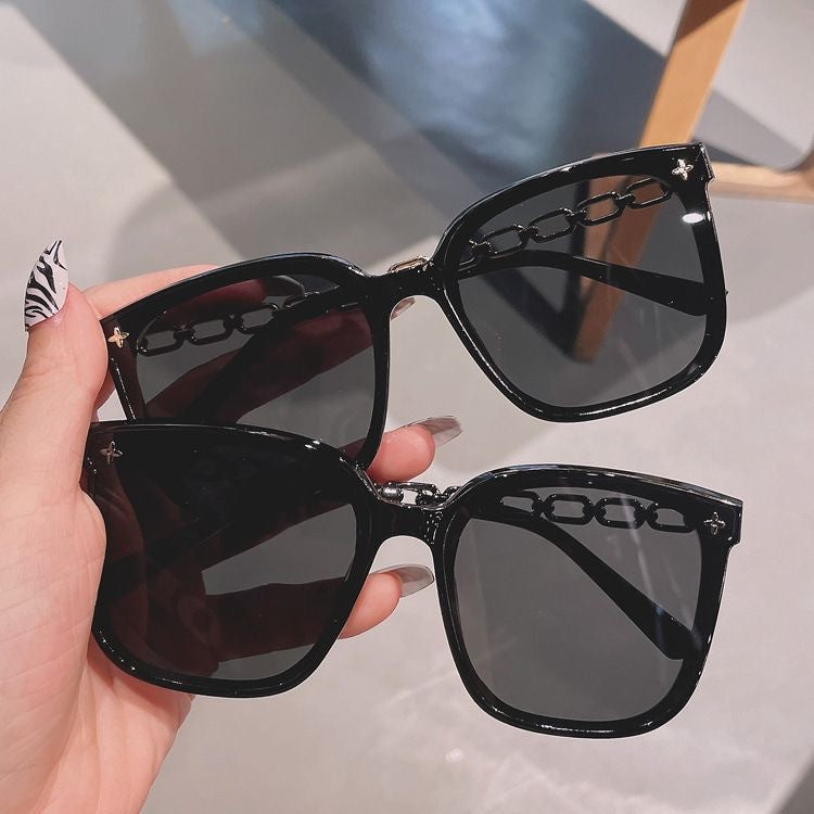 Damen extragroße Sonnenbrille mit modischem Kettenrahmen Brehn