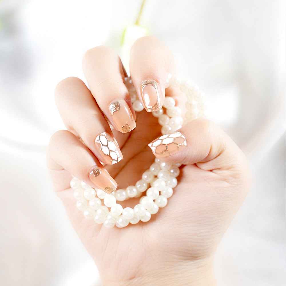 Elegantes Nagelkunstdesign Brehn
