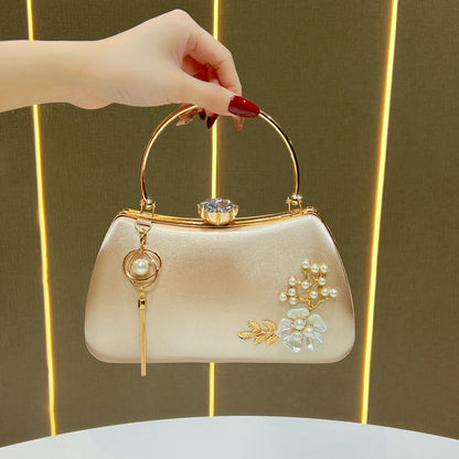 Elegante florale verzierte Handtasche