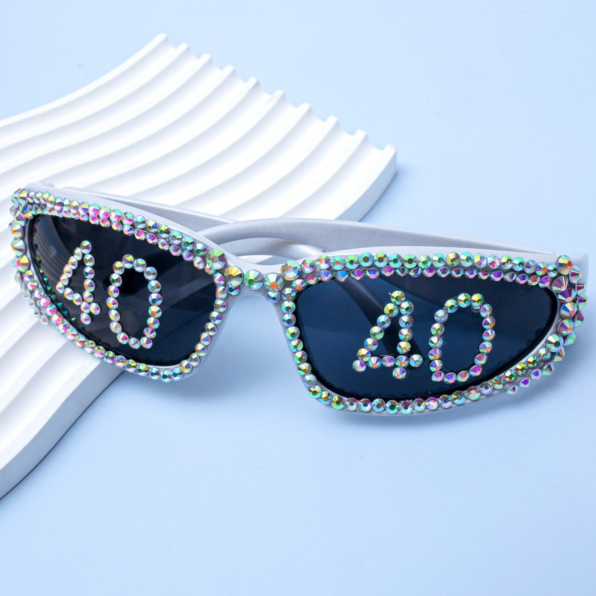 Damen Glamouröse Strass-Sonnenbrille mit individuell gestalteter Aufschrift Brehn
