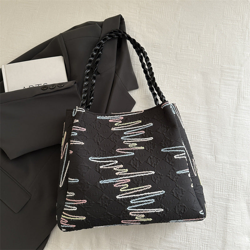 Gepolsterte dekorative Schultertasche Brehn