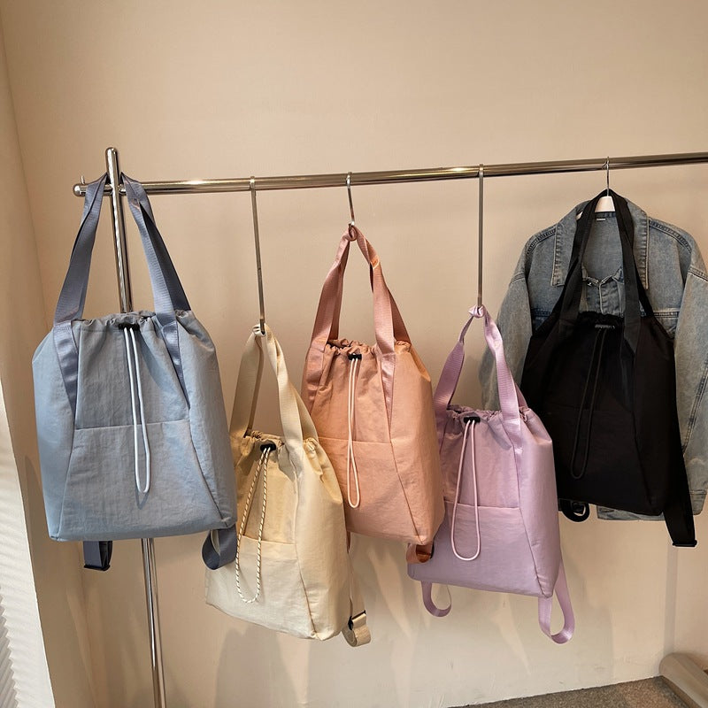 Schultertasche Mit Verstellbarem Tragegurt Brehn