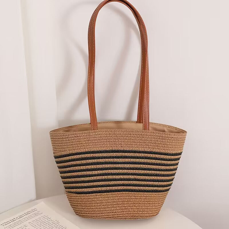 Elegante Bast-Handtasche mit Ledergriffen Brehn