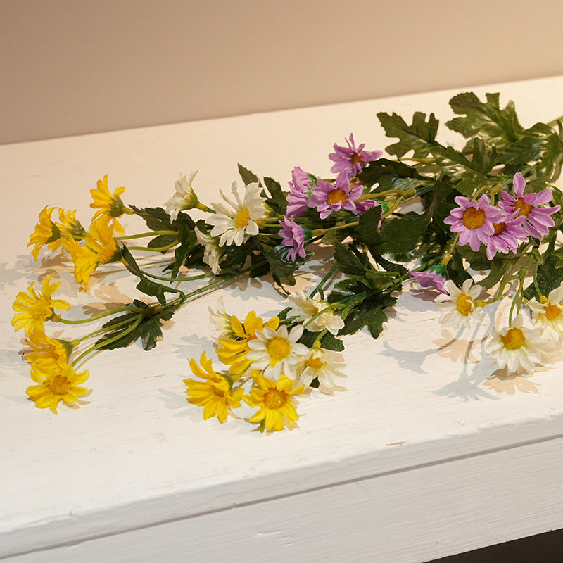 Künstlicher Blumenstrauß mit detailreicher Blütenpracht Brehn