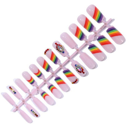 Glamorous Regenbogen-inspirierte Nail Art Extensions Brehn