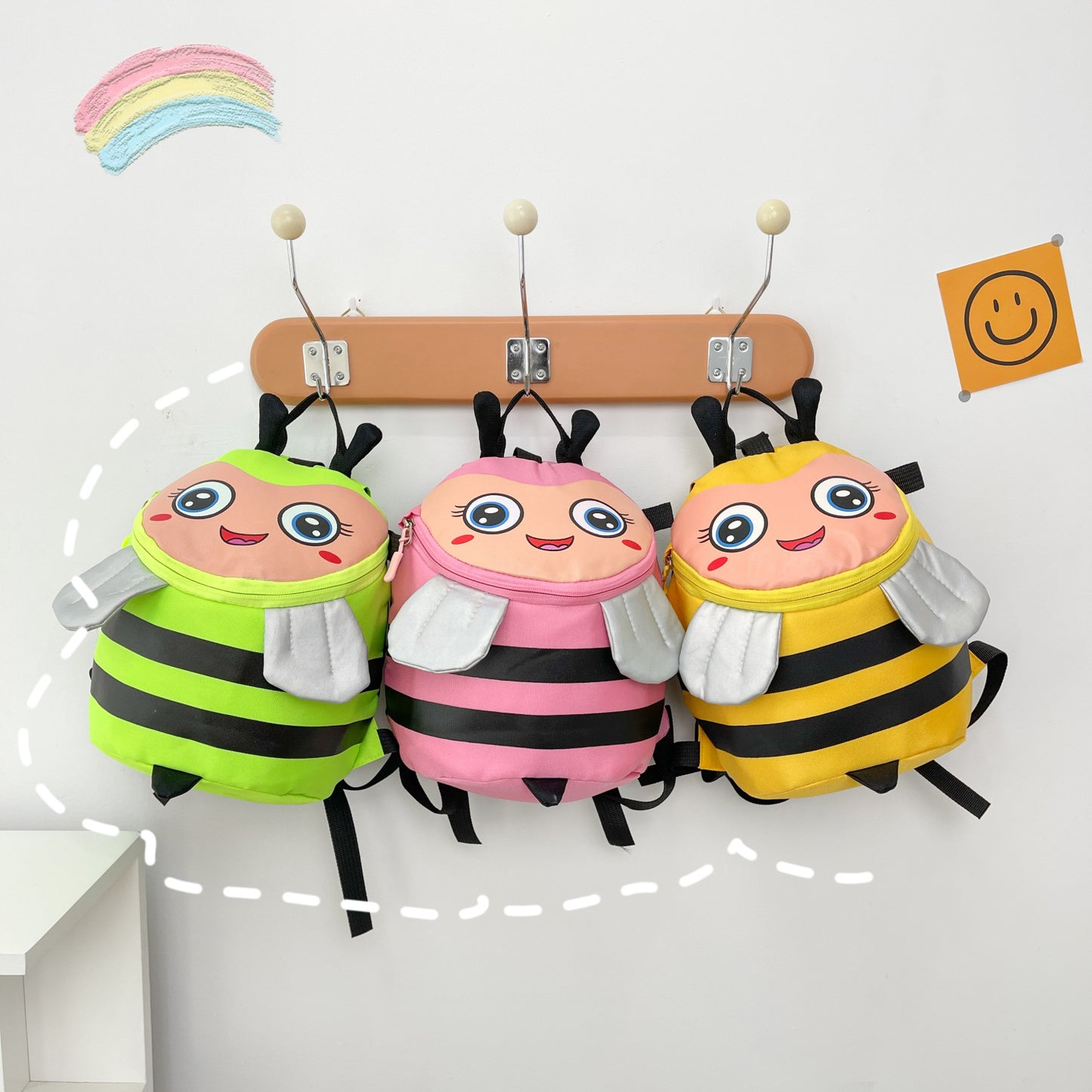 Plüsch-Rucksack mit Bienenmotiv und Praktischen Fächern Brehn