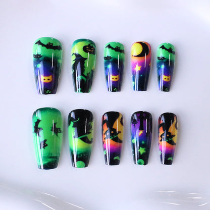 Halloween-inspiriertes Leuchtendes Nagelkunst Brehn