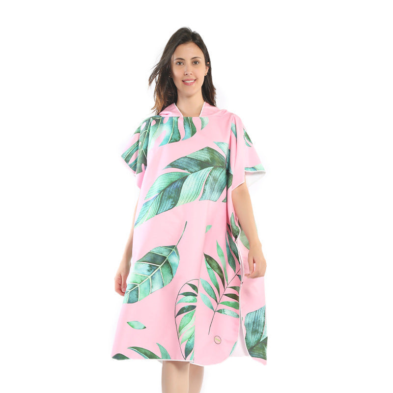 Strandkleid mit tropischem Druck Brehn