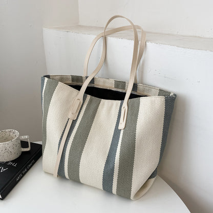 Gestreifte Woven Strand Tasche