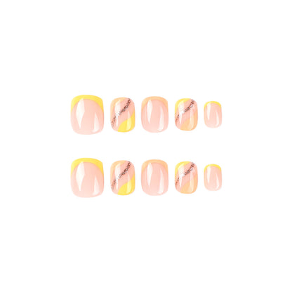 Kunstvolle Nagelkunst im Frühjahr-Stil Brehn