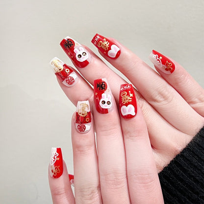 Kunstvolle Nagelverlängerungen mit elegantem Blattmuster Brehn