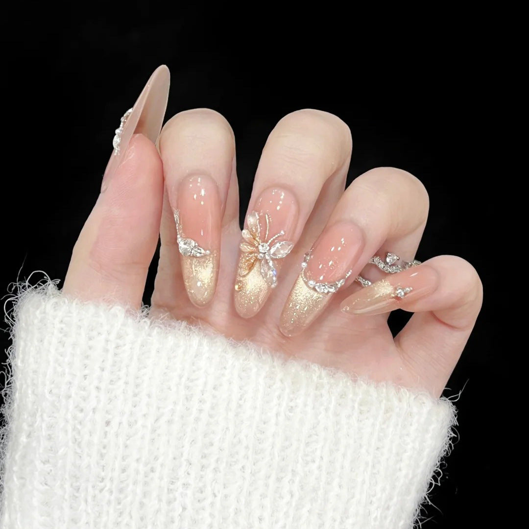 Elegante Schmetterling-Akzent Druck-Nagel-Set Brehn