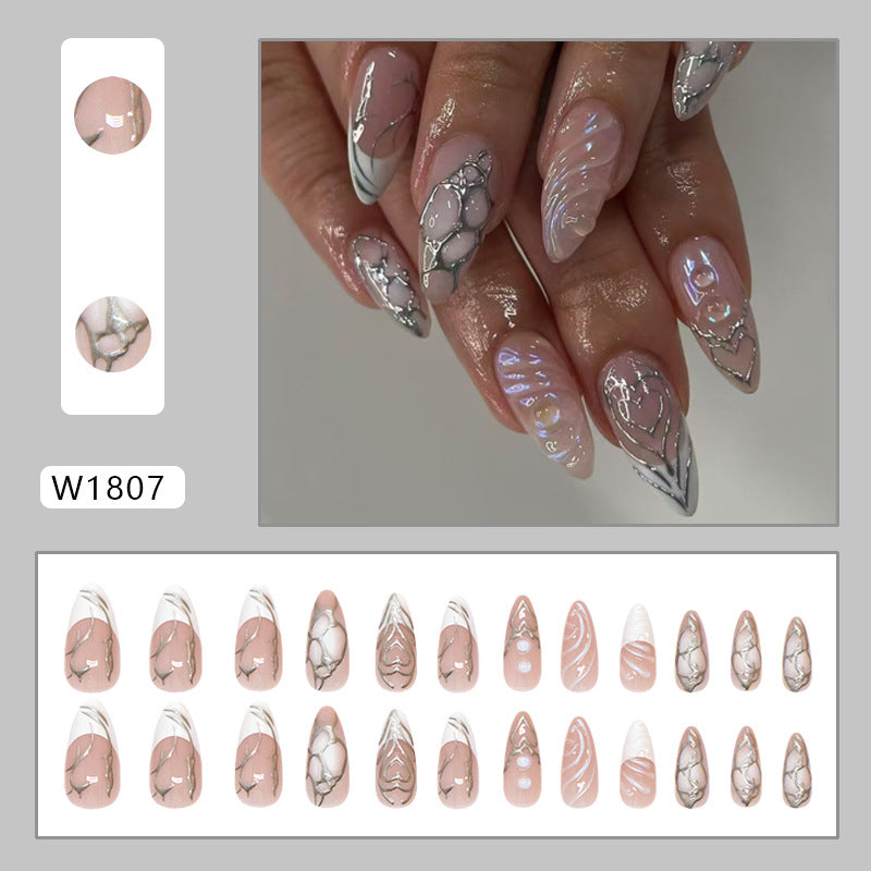 Stilvolle Lange Stiletto Press-On Nägel mit Irisierenden Design Brehn
