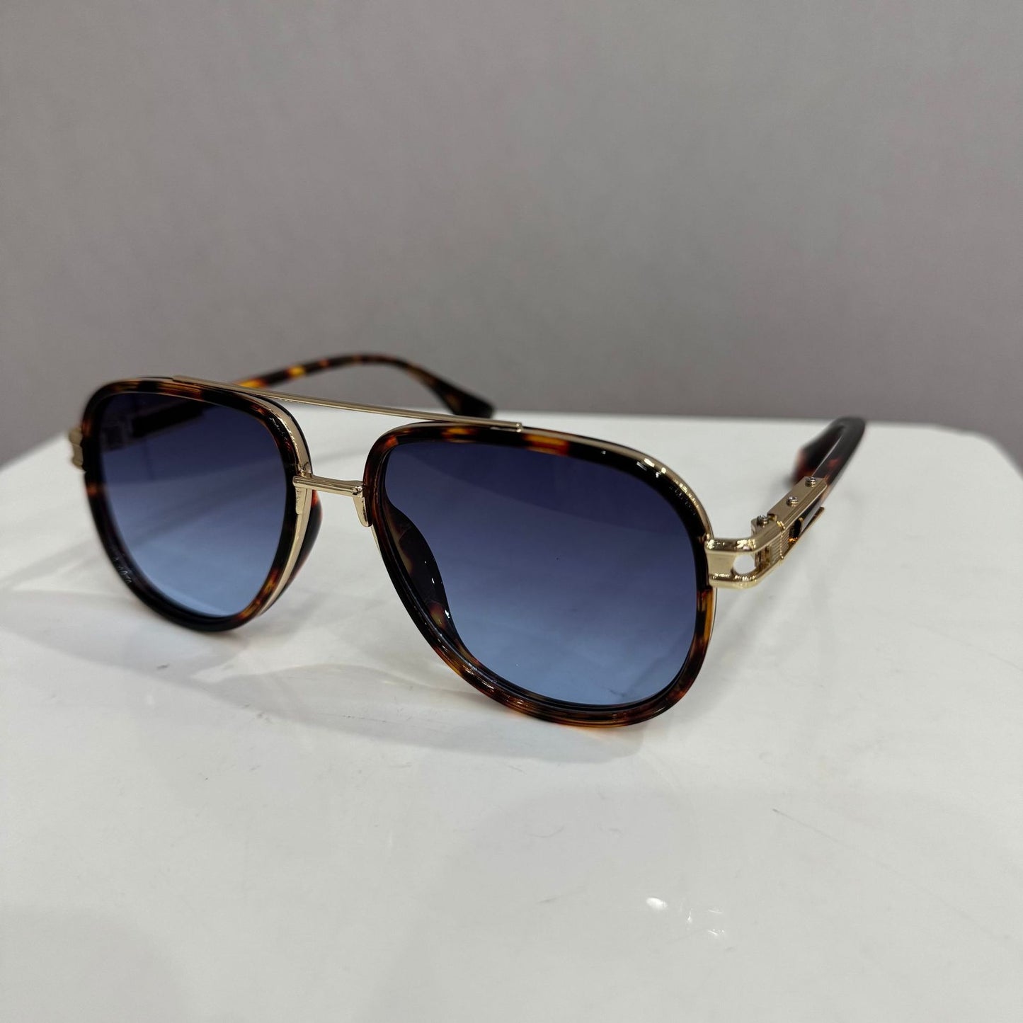 Vintage-inspirierte kräftige geometrische Sonnenbrille Brehn