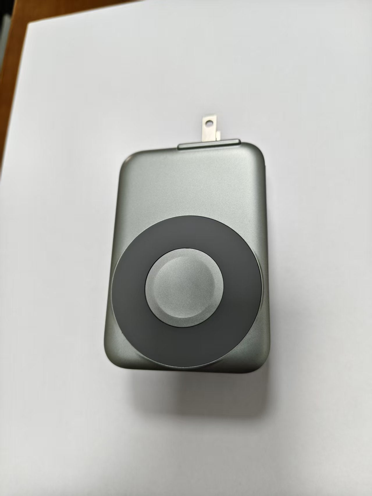 Tragbare Kabellose Ladeeinheit mit Magsafe-Technologie Brehn