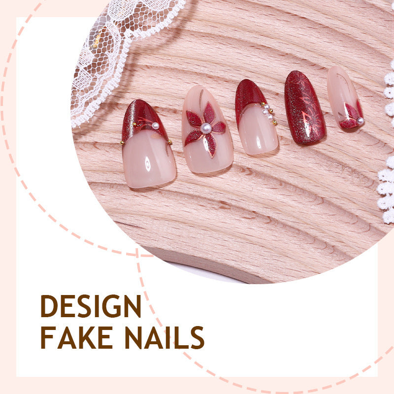 Kunstnagelset mit floralen Akzenten und Glitzer-Details Brehn