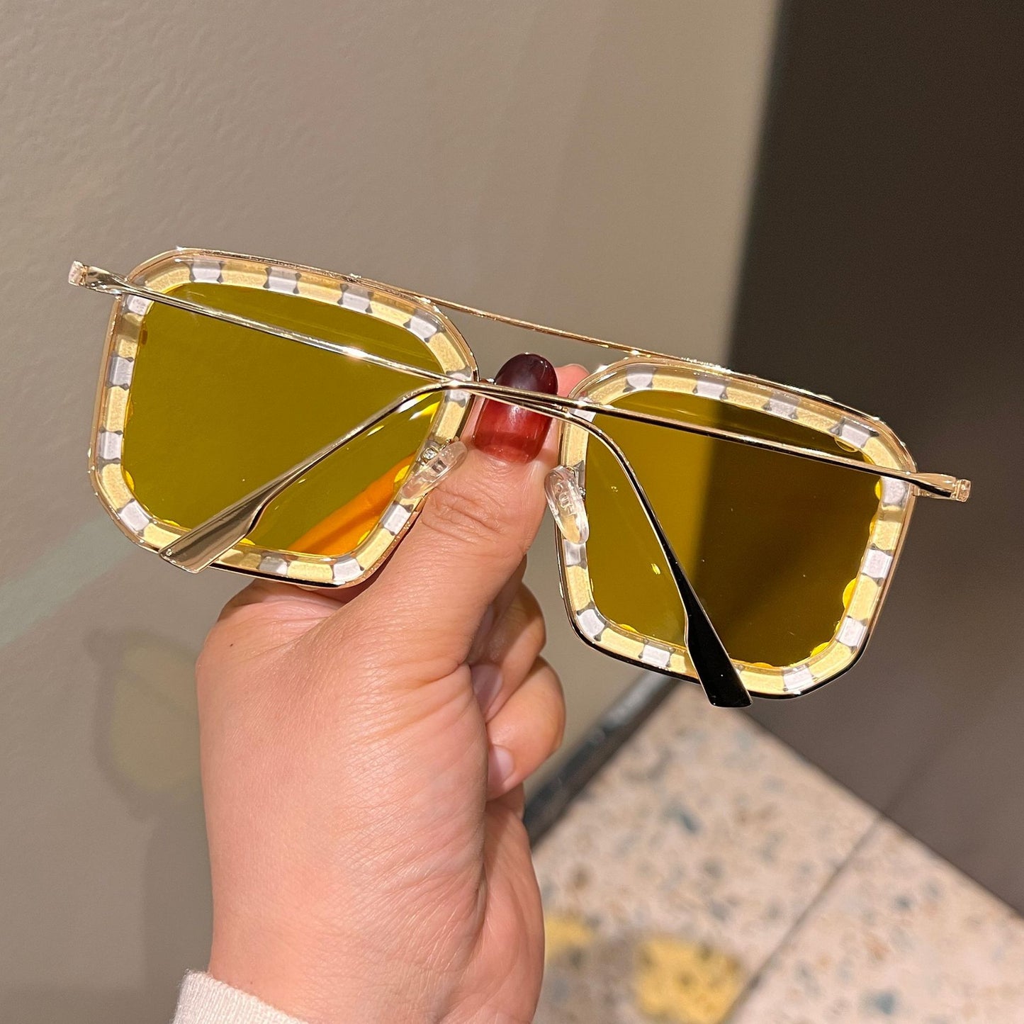Damen Exklusive Sonnenbrille mit Kristallbesatz Brehn