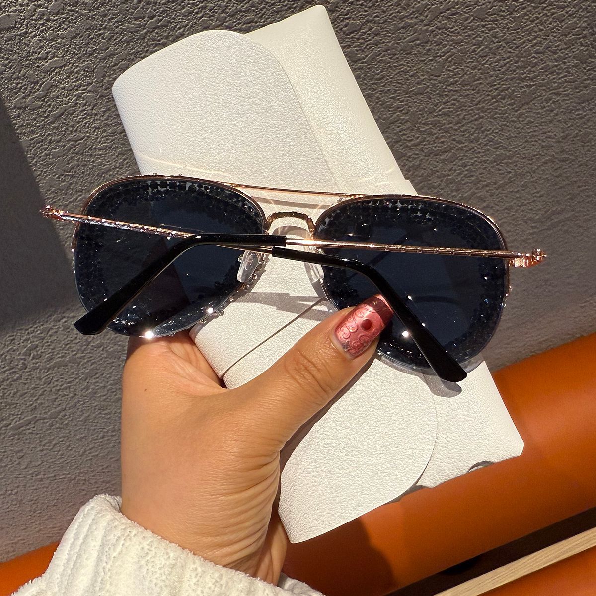Damen Sonnenbrille mit extravagantem Strassrahmen Brehn